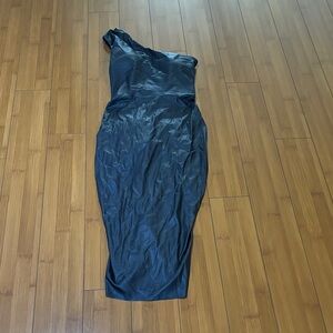 Chic One-Shoulder Black Dress